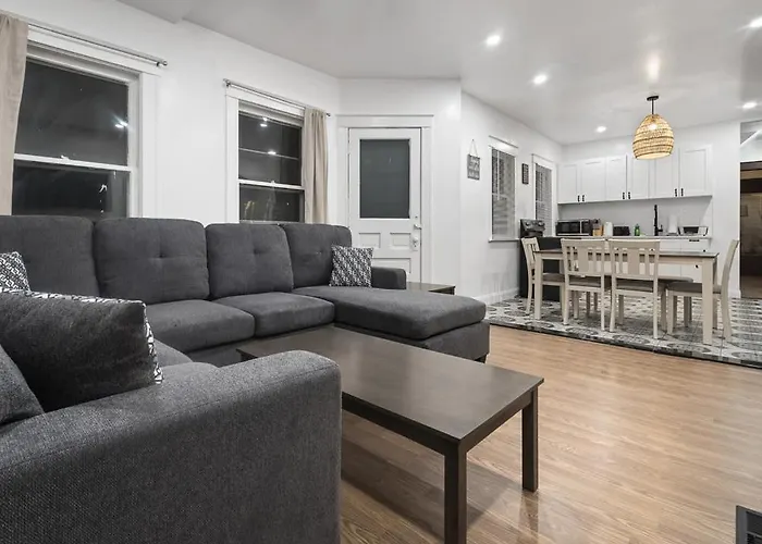 Large 5Br 2Ba Just Minutes From The Falls
