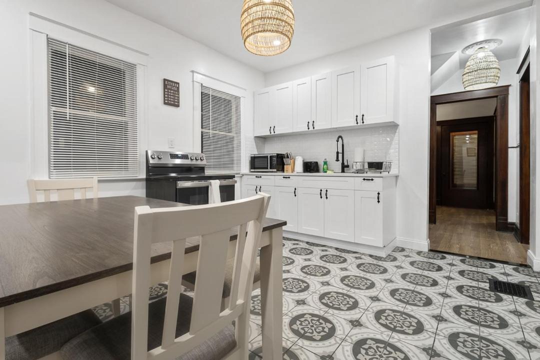 Large 5br 2ba Just Minutes From The Falls Holiday home *