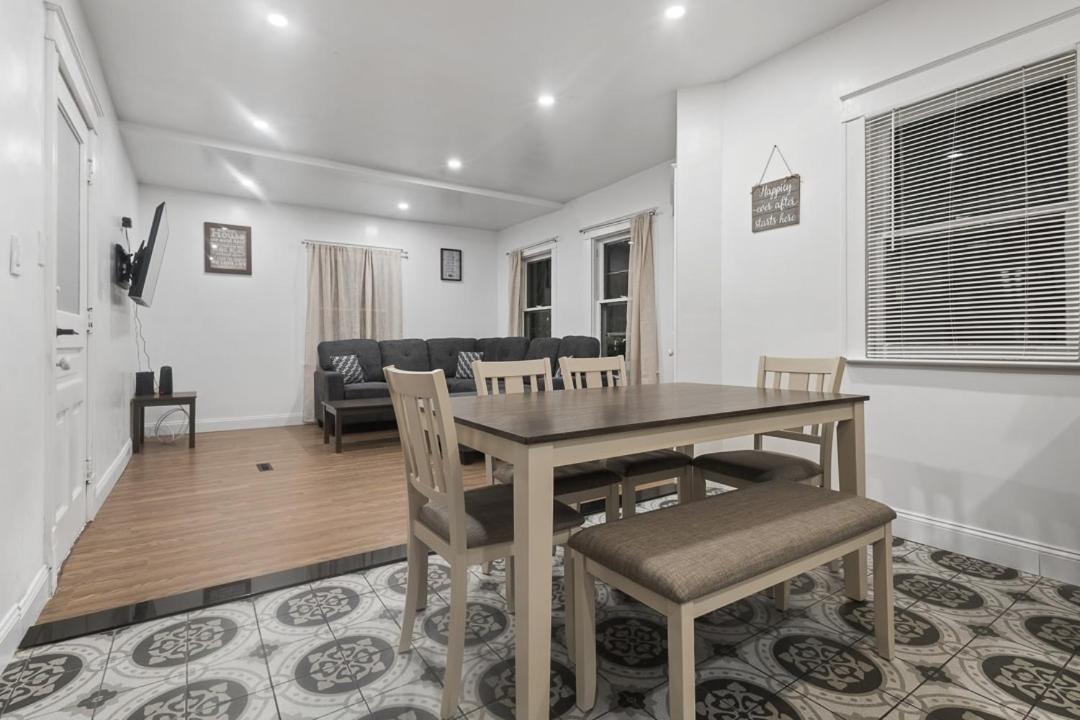 Holiday home Large 5br 2ba Just Minutes From The Falls